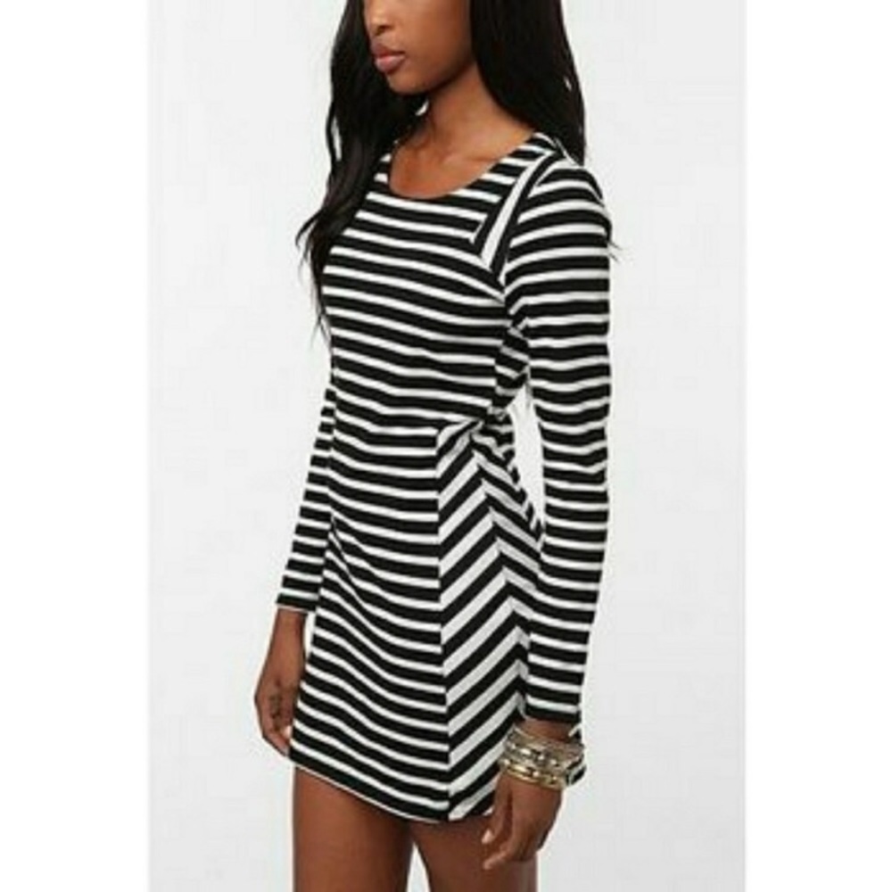 LONG SLEEVE DRESS | LUCCA COUTURE | SIZE: SMALL